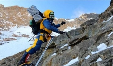 Pakistan'daki Broad Peak zirvesine tırmanan İngiliz dağcı düşerek öldü