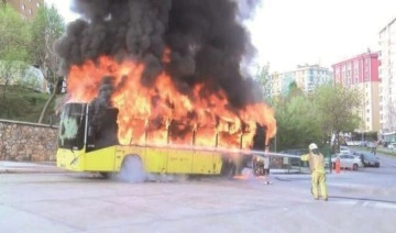 Park halindeki İETT otobüsünde yangın çıktı!