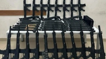 Pendik'te yasa dışı silah ticareti yaptığı iddiasıyla 2 kişi gözaltına alındı