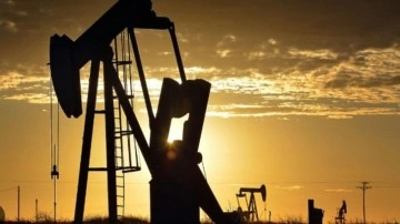 Petrol bölgesel risklerle yükselişte