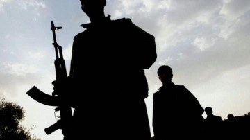 PKK’da çözülme devam ediyor: 3 terörist daha teslim oldu