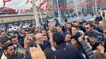 Polis, İstiklal Caddesi'ni toplu girişlere kapattı! Ümit Özdağ polislerle tartıştı