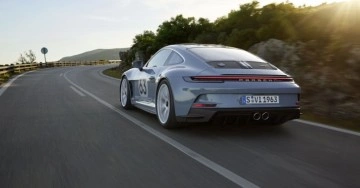 Porsche'den ilginç karar: Satın aldığınız arabayı size kiralayacak!