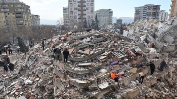 Reuters: Deprem Nedeniyle Seçimler Ertelenebilir