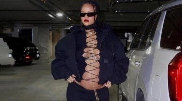 Rihanna aylar sonra bebeğini paylaştı, sosyal medyada yer yerinden oynadı