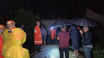 Rize'de şiddetli yağış nedeniyle 2 ev boşaltıldı