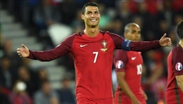 Ronaldo futbolu ne zaman bırakacak? Ronaldo futbolu bırakıyor mu? Ronaldo futbolu bırakacağı tarihi