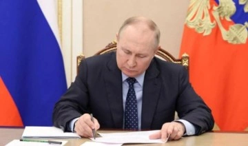 Rusya Devlet Başkanı Putin, başbakan yardımcısı sayısını artırma yönünde karar imzaladı
