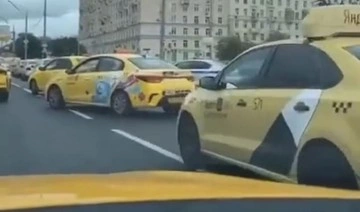 Rusya'da taksi uygulaması hacklendi, yüzlerce taksi aynı adrese geldi