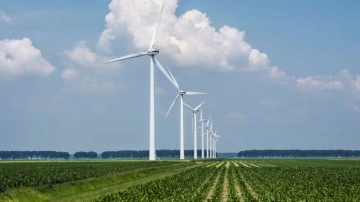Rüzgar sektöründe hedef yıl sonunda 12 bin 500 megavat kapasite