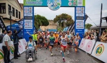 Salomon Çeşme Yarı Maratonu 1103 sporcu ile koşuldu