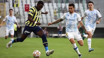Şampiyonlar Ligi maçında Dinamo Kiev ile karşılaşacak olan Fenerbahçe'nin muhtemel 11'i