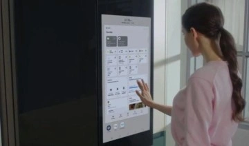 Samsung yeni 32 inç ekranlı buzdolabını tanıttı