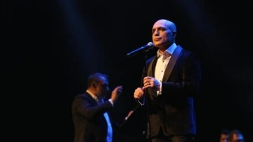 Sanatçı Mehmet Fatih Yalçınkaya'nın konser geliri Gazze'ye gidecek
