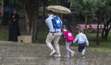 Şanlıurfa'da eğitime sağanak yağış engeli: Üç ilçede okullara 1 gün ara