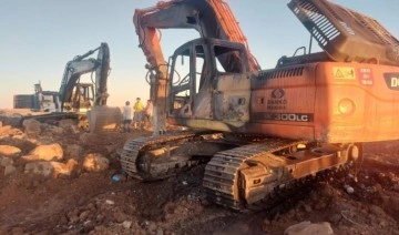 Şanlıurfa'da olaylı gece: GES altyapısında çalışan iş makineleri kundaklandı