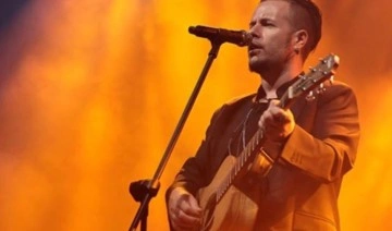 Şarkıcı Emre Aydın Cumhuriyet Bayramı dolayısıyla Denizli'de konser verdi