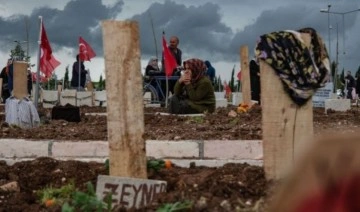Sevdiklerini yitiren depremzedeler: 'Ziyaret edebileceğim mezar bile yok'
