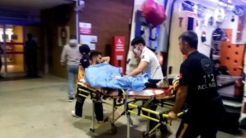 Silahlı saldırıya uğradı: Kanlar içinde polis karakoluna sığındı