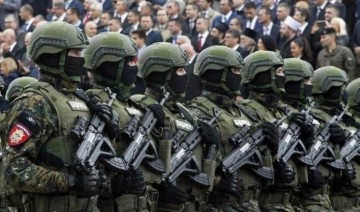 Sırp ordusu Kosova sınırında konuşlandı: Ordu teyakkuza geçti