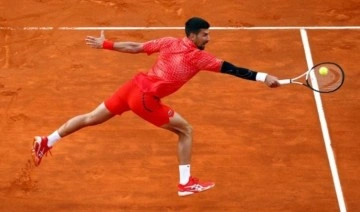 Sırp tenisçi Novak Djokovic ilk turda zorlanmadı