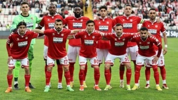 Sivasspor'da 16 futbolcunun sözleşmesi bitiyor