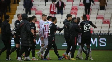 Sivasspor - Gaziantep FK maçı sonrası gerginlik çıktı