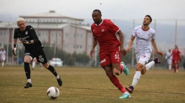 Sivasspor hazırlık maçında Tokat Belediye Plevnespor'u 6-1 yendi!