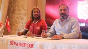 Sivasspor, Rodrigues ve Erhan Erentürk'ü transfer etti!