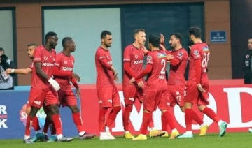 Sivasspor Selçuk İnan'ı ilk Süper Lig maçında üzdü!