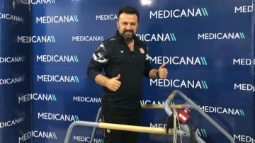 Sivasspor'un yeni teknik direktörü Bülent Uygun sağlık kontrolünden geçti