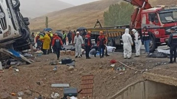 Sivas'taki kazada ölen 7 yolcunun kimlikleri belli oldu