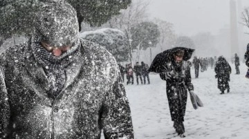 Soğuk hava Balkanlar üzerinden yurda giriş yaptı! İşte İstanbul'a ilk karın düşeceği tarih
