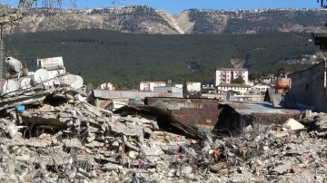 Son 500 yılın en büyük depremi! AFAD raporunda çarpıcı detaylar 7 fay birden kırıldı, köyler kaydı