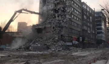 Son dakika... AKP Sözcüsü Ömer Çelik açıkladı: Elazığ da deprem bölgesi ilan edildi