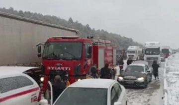 Son dakika... Bolu Yedigöller'de zincirleme kaza: İstanbul yönü ulaşıma kapandı!