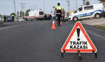 Son Dakika... Erzincan'da midibüs devrildi: 21 yaralı