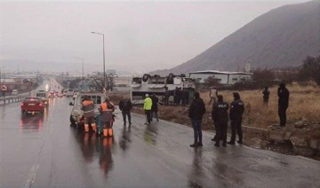 Son Dakika... Kayseri'de yoldan çıkan işçi servisi takla attı: Çok sayıda yaralı var