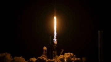 Space X, 4 Astronotu Uzaya Gönderdi - Webtekno