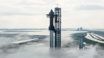 SpaceX'te heyecanlı bekleyiş... Dünyanın en büyük roketi bugün fırlatılıyor!