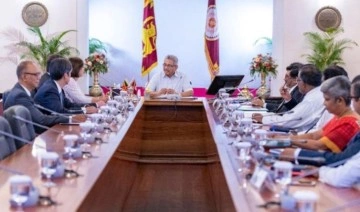 Sri Lanka Devlet Başkanı ülkeden ayrıldı: OHAL ilan edildi
