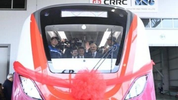 Sürücüsüz yerli tren seti raylara çıkmaya hazır