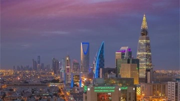 Suudi Arabistan ‘Haftada 4 Gün Çalışma’ Sistemine Geçebilir