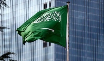 Suudi Arabistan'dan vize onayı: Tüm vize türlerine umre yapma izni verdi