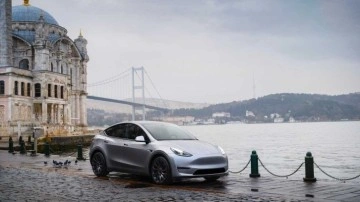 Tam otonom sürüş tüm Tesla kullanıcıları için geliyor!