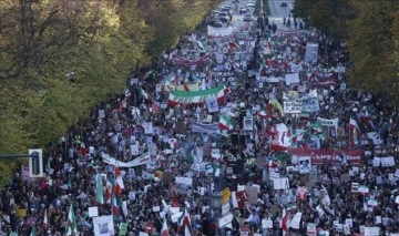 Tens of thousands rally in Berlin in support of anti-government protests in Iran