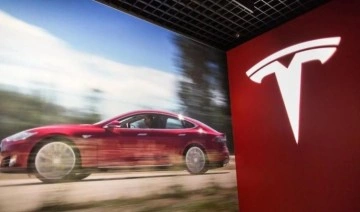 Tesla otomobillerin adeta oyuncu bilgisayarına dönüşeceği tarih açıklandı