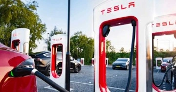 Tesla Supercharger o ülkede bedava oldu! İşte nedeni