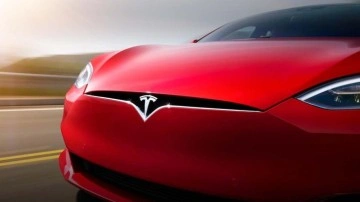 Tesla'da kapınız bir anda açılabilir! 120 bin aracı geri çağırdı