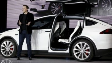 Tesla'da sular durulmuyor! 1,6 milyon araçta kritik hata